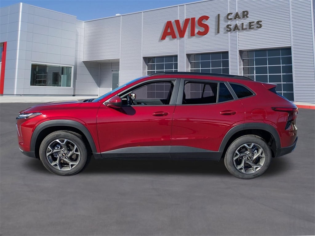 Thumbnail: 2025 Chevrolet Trax - 10