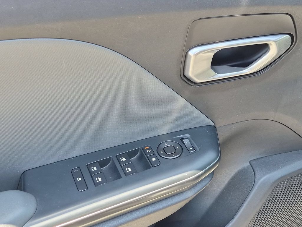 Thumbnail: 2025 Kia K4 - 13