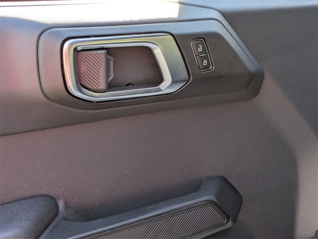 Thumbnail: 2025 Ford Bronco - 16