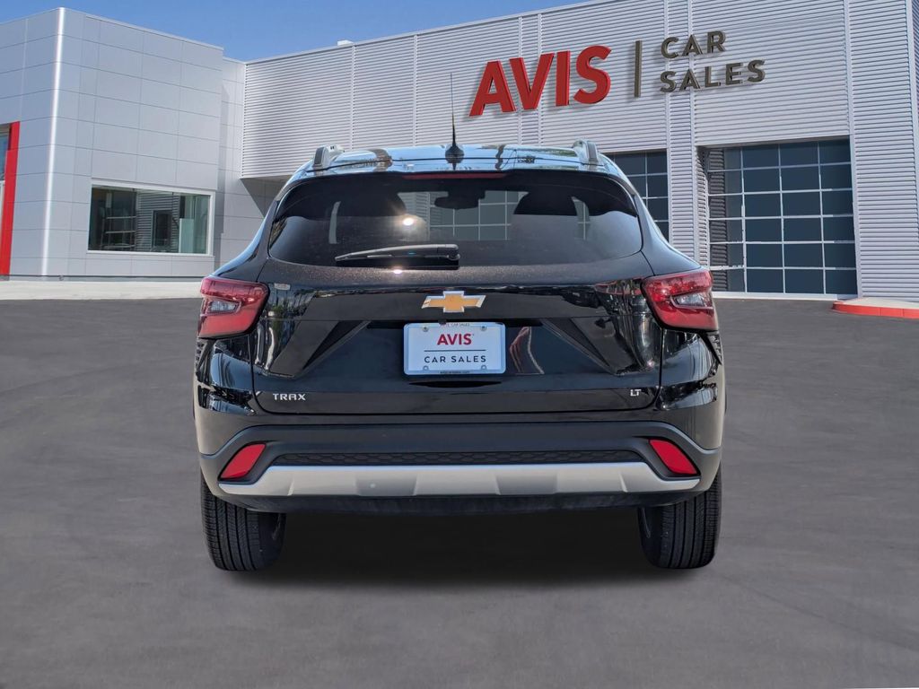 Thumbnail: 2025 Chevrolet Trax - 7