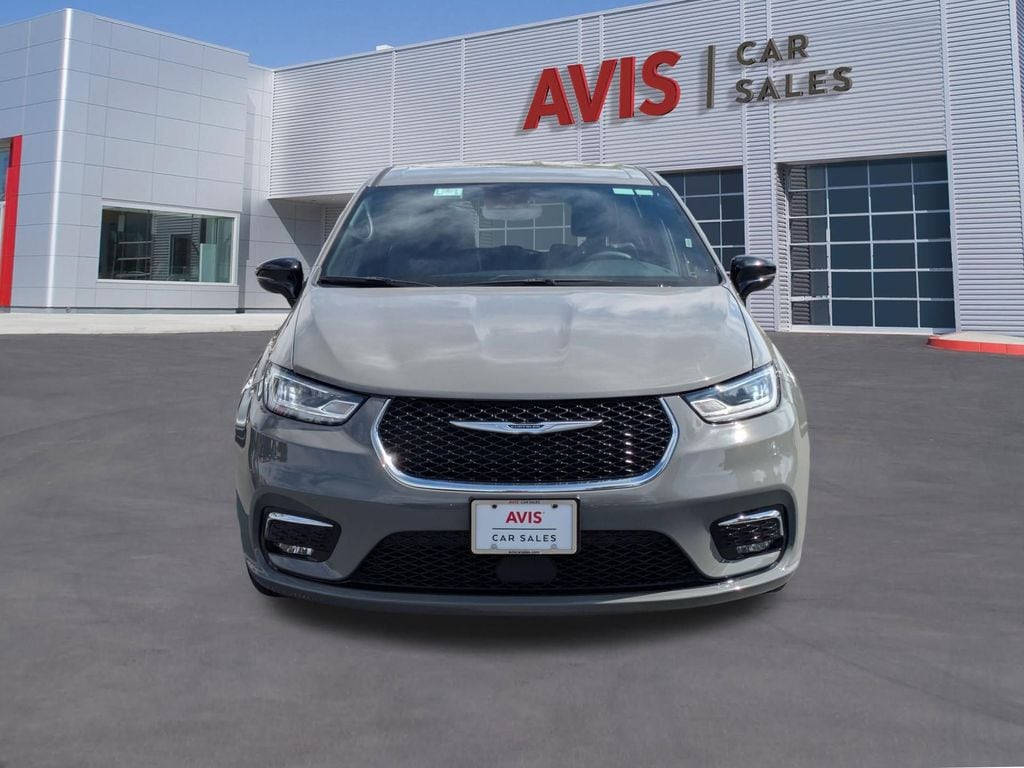 Thumbnail: 2025 Chrysler Pacifica - 2