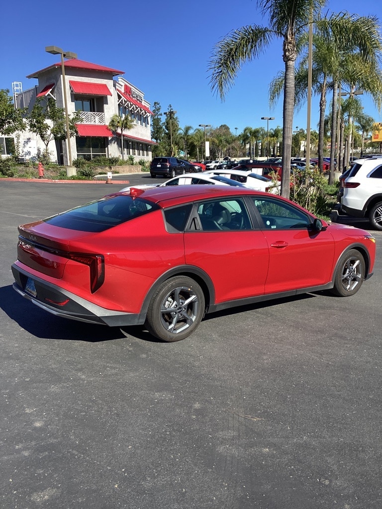 2025 Kia K4 LXS's photo