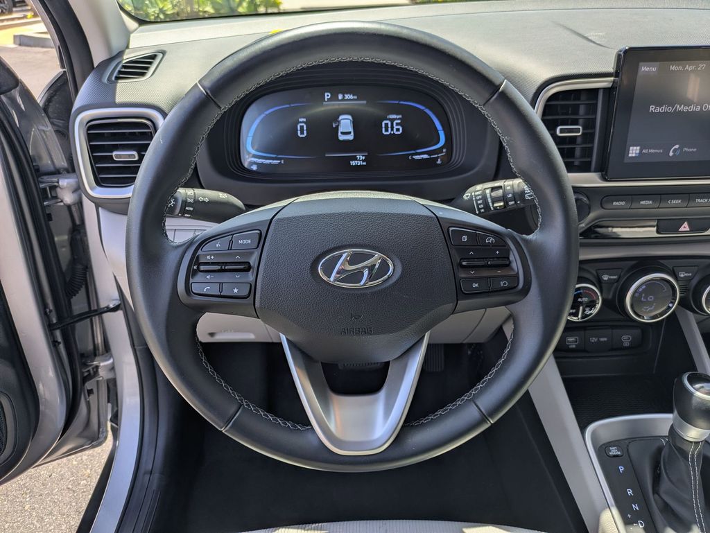 Thumbnail: 2025 Hyundai Venue - 18