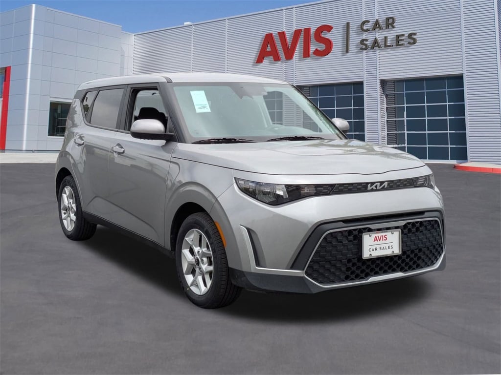 Thumbnail: 2023 Kia Soul - 3