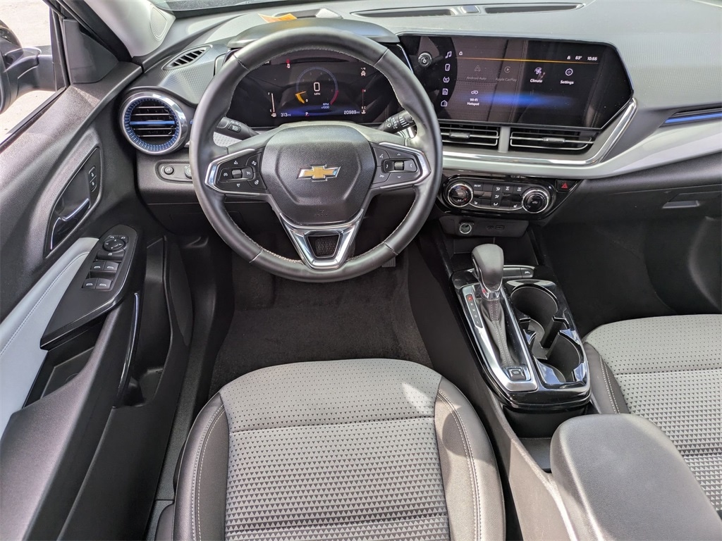 Thumbnail: 2025 Chevrolet Trax - 25