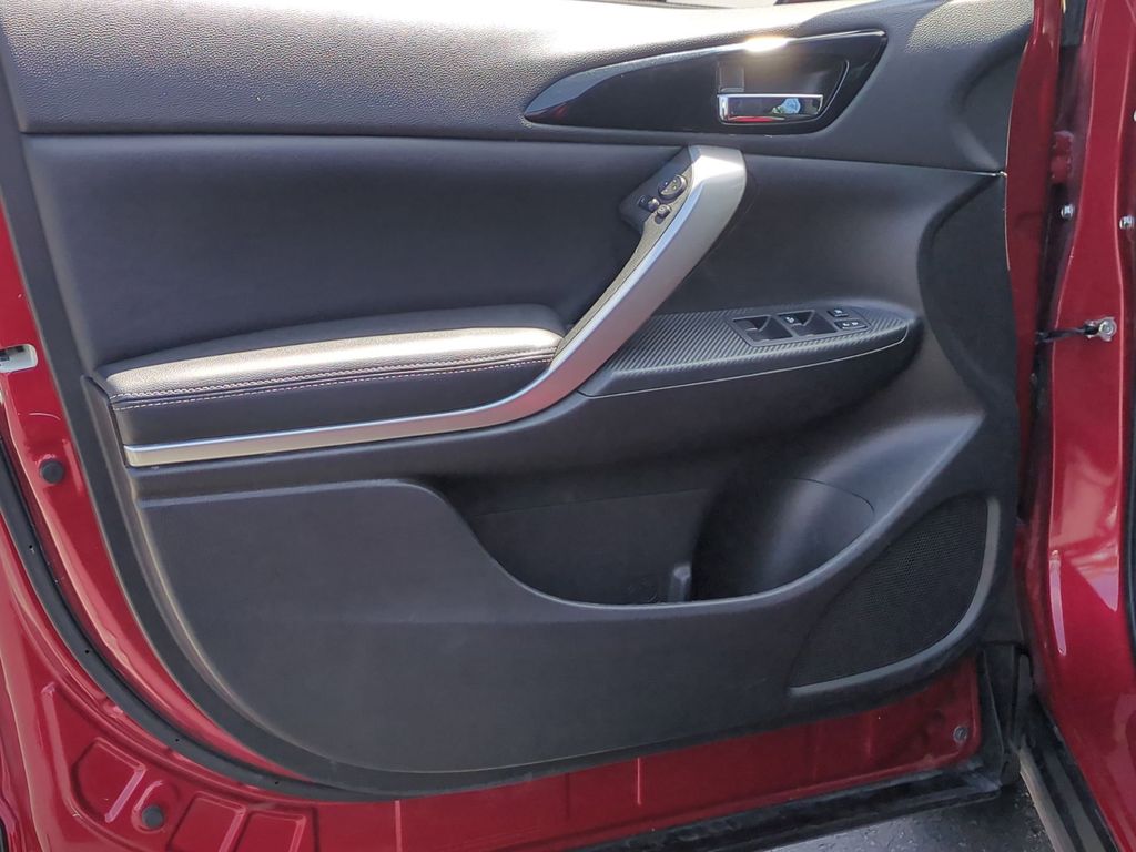 Thumbnail: 2025 Mitsubishi Eclipse Cross - 11