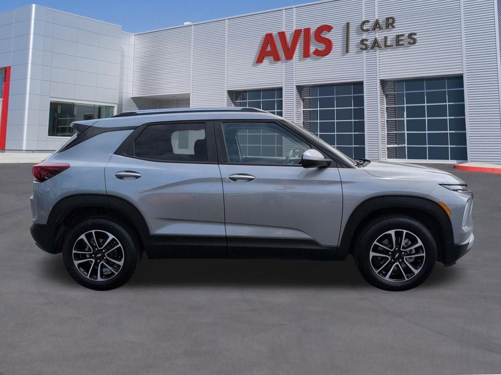 Thumbnail: 2025 Chevrolet TrailBlazer - 5