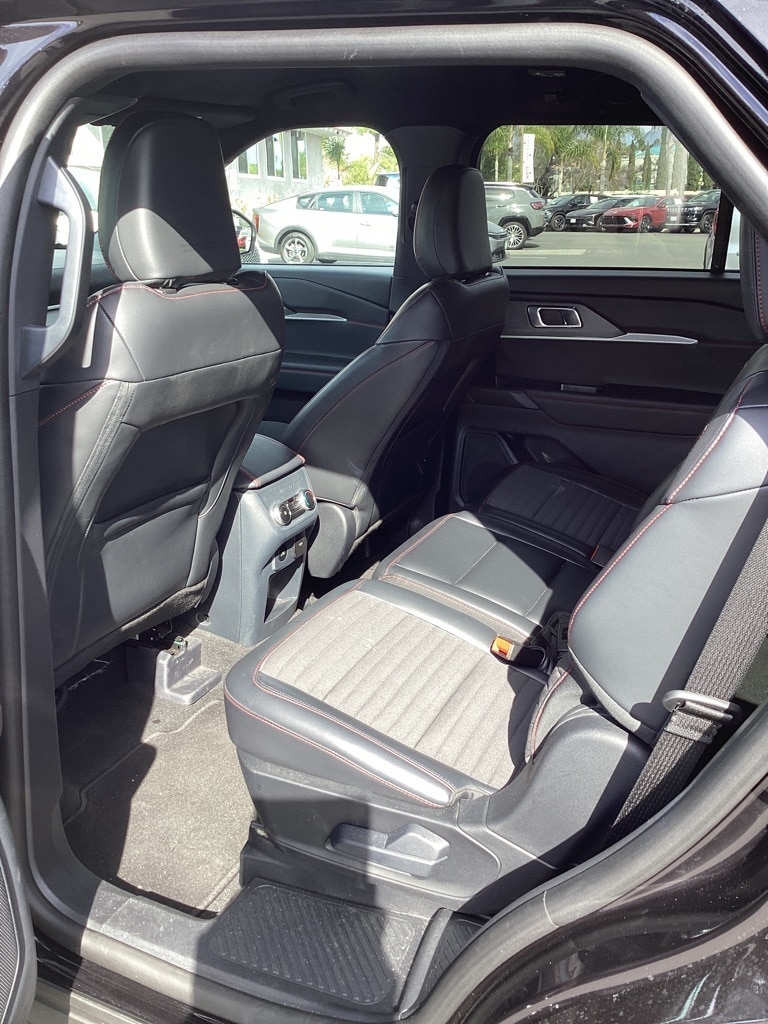 Thumbnail: 2025 Ford Explorer - 9