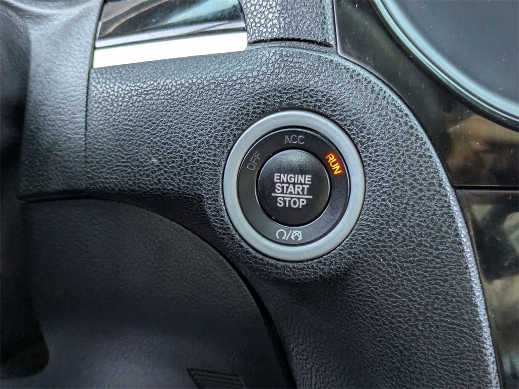 Thumbnail: 2023 Chrysler 300 - 24