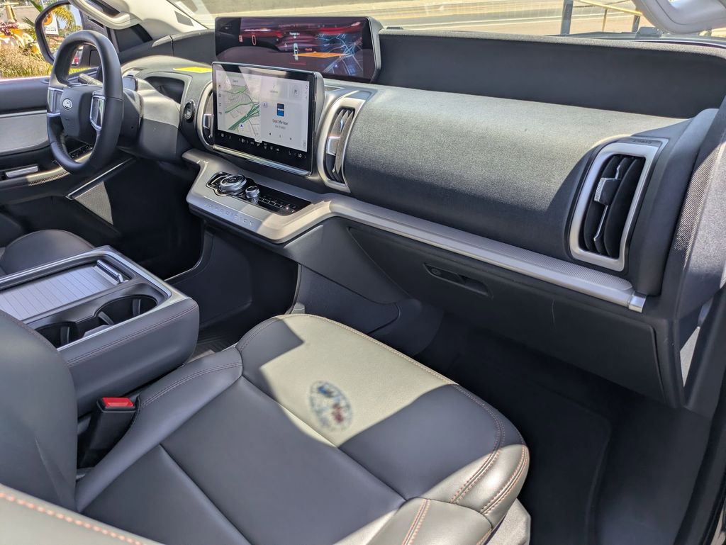 Thumbnail: 2025 Ford Expedition MAX - 31