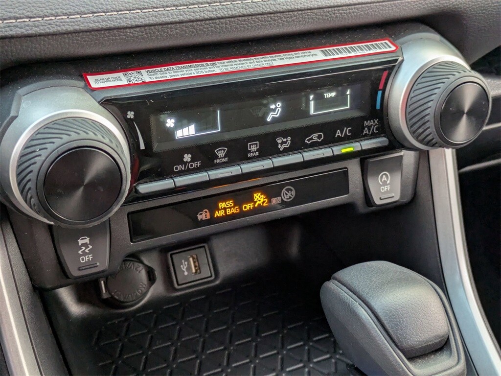 Thumbnail: 2025 Toyota RAV4 - 19