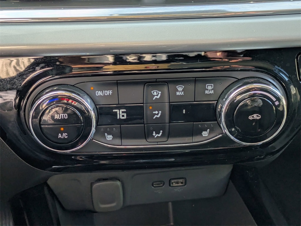 Thumbnail: 2025 Chevrolet Trax - 22