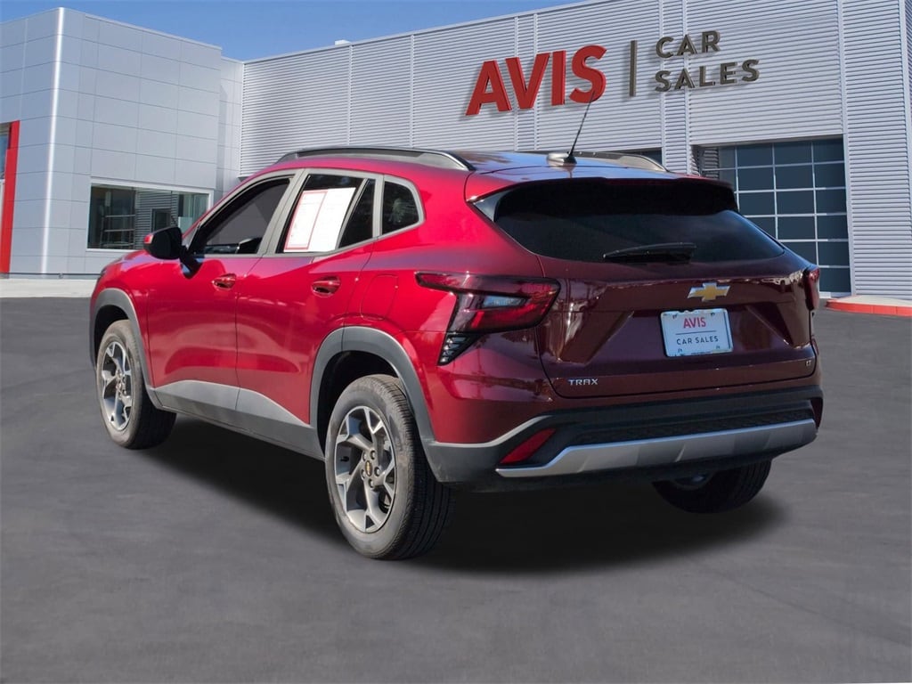 Thumbnail: 2025 Chevrolet Trax - 9