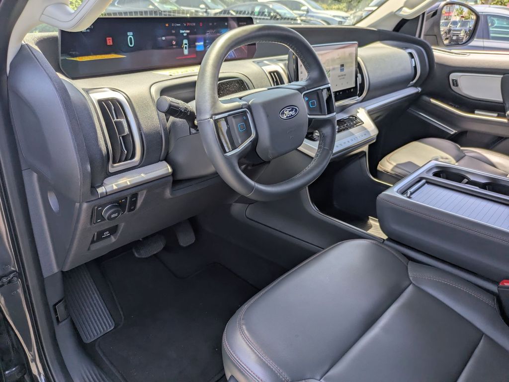 Thumbnail: 2025 Ford Expedition MAX - 17