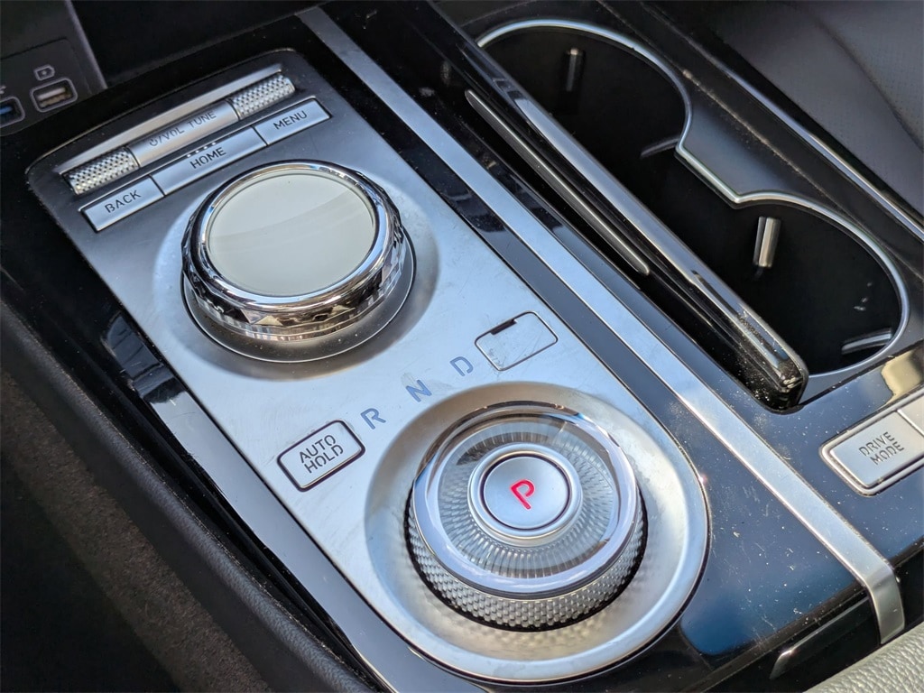 Thumbnail: 2023 Genesis G80 - 23