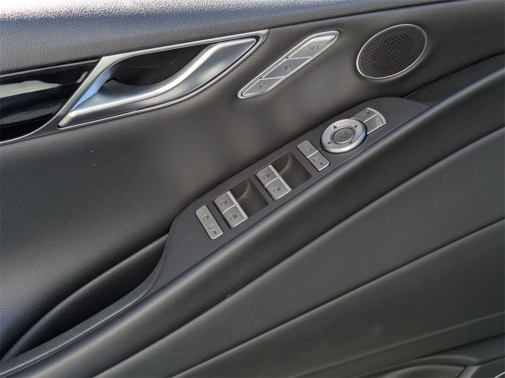 Thumbnail: 2023 Genesis G80 - 16