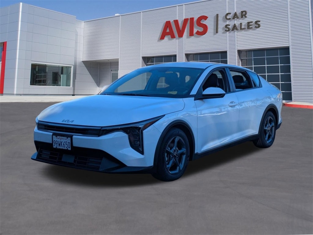 2025 Kia K4 LXS's photo