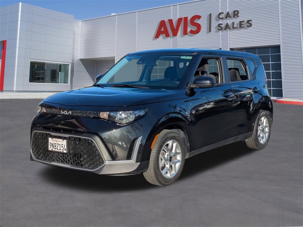 2024 Kia Soul LX's photo