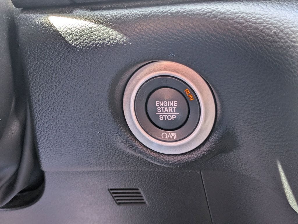 Thumbnail: 2025 Chrysler Pacifica - 24