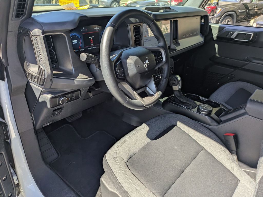 Thumbnail: 2025 Ford Bronco - 17