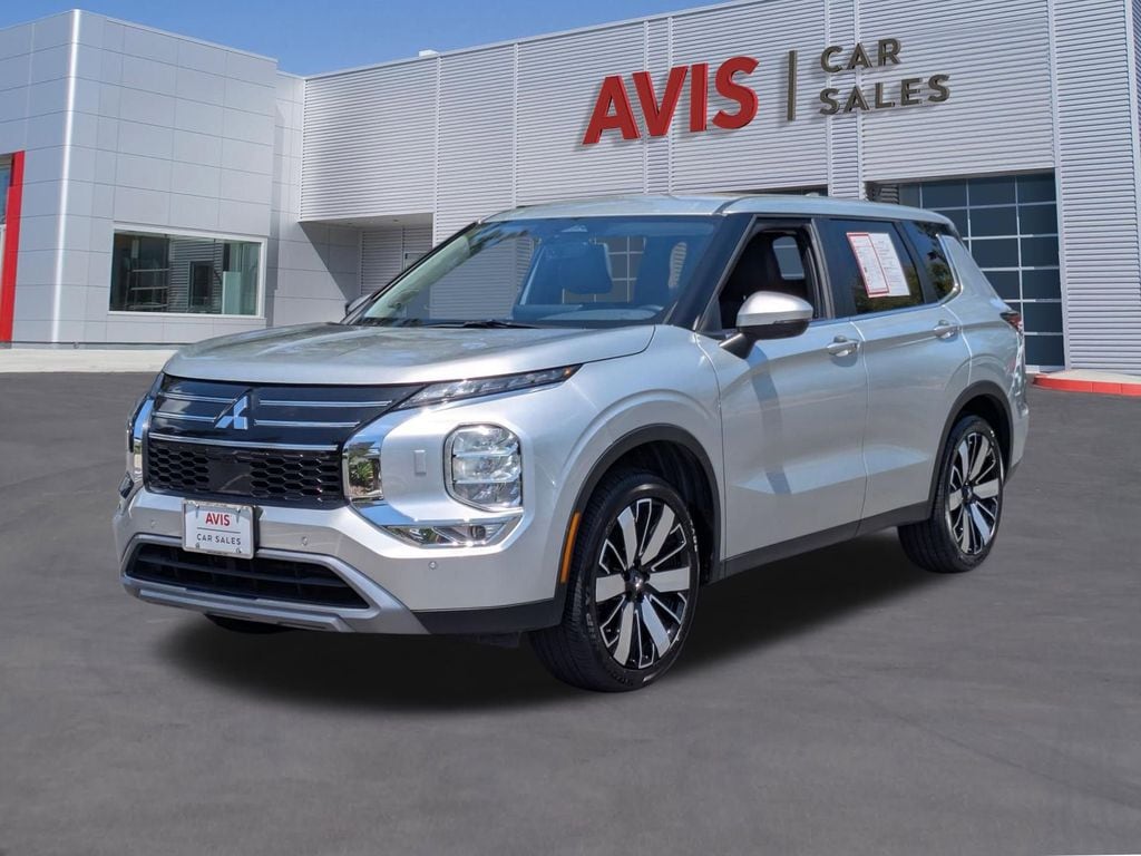 2025 Mitsubishi Outlander SE S-AWC's photo