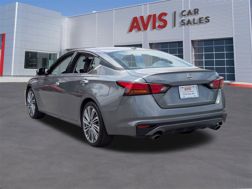 Thumbnail: 2023 Nissan Altima - 9
