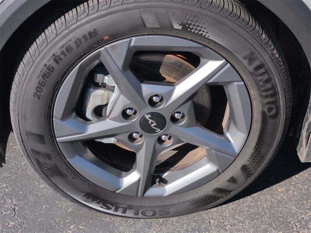 Thumbnail: 2025 Kia K4 - 11