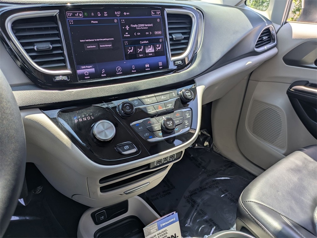 2023 Chrysler Pacifica Touring L 20