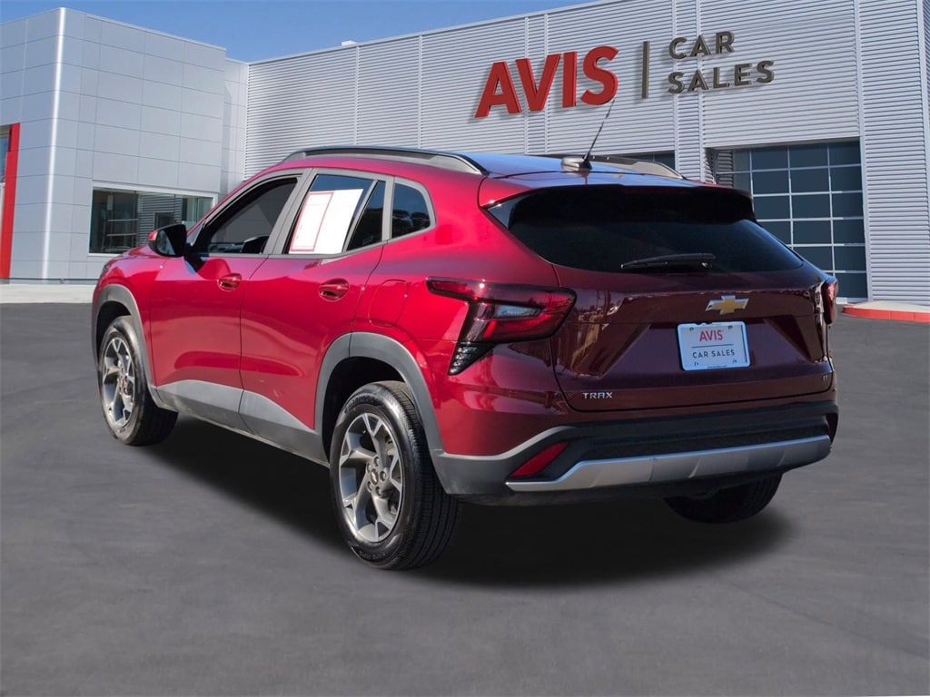 Thumbnail: 2025 Chevrolet Trax - 9