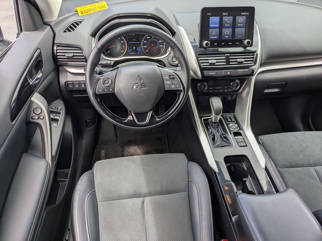 Thumbnail: 2025 Mitsubishi Eclipse Cross - 25