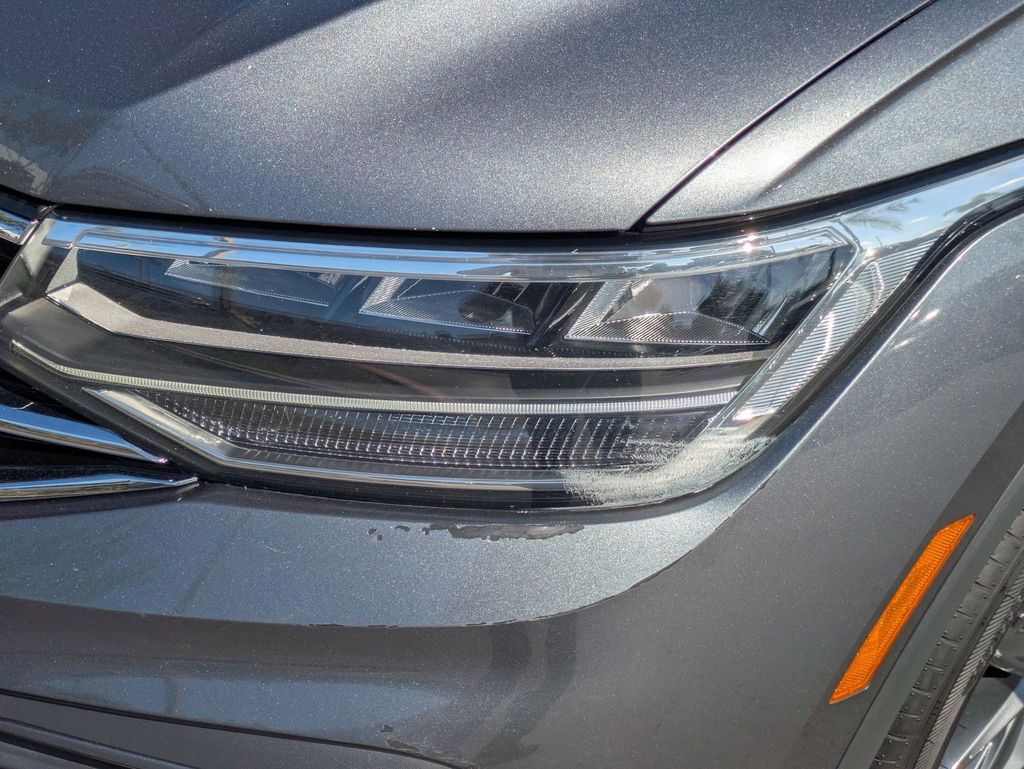 Thumbnail: 2024 Volkswagen Tiguan - 11