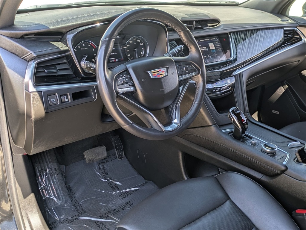 Thumbnail: 2024 Cadillac XT6 - 14