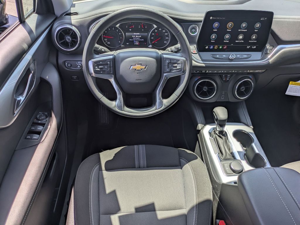 Thumbnail: 2025 Chevrolet Blazer - 25