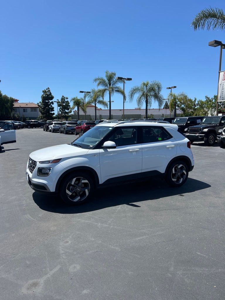 Thumbnail: 2025 Hyundai Venue - 8