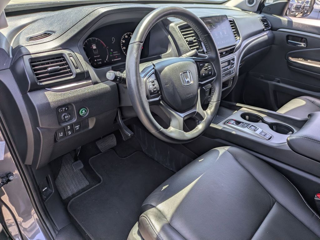 Thumbnail: 2025 Honda Ridgeline - 17