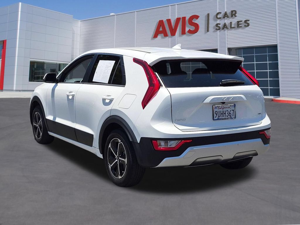 Thumbnail: 2025 Kia Niro - 9