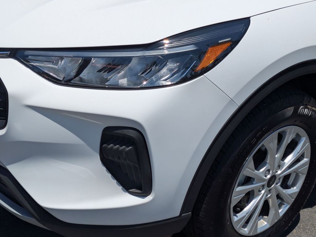 Thumbnail: 2025 Ford Escape - 11