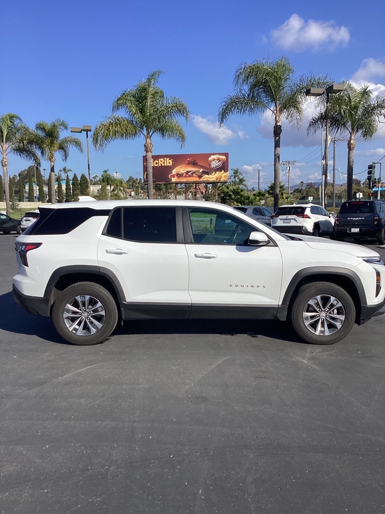 Thumbnail: 2025 Chevrolet Equinox - 3