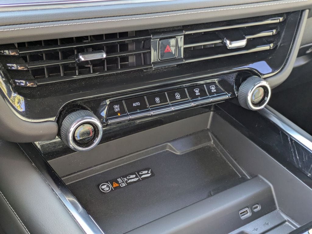 Thumbnail: 2025 Chevrolet Tahoe - 22