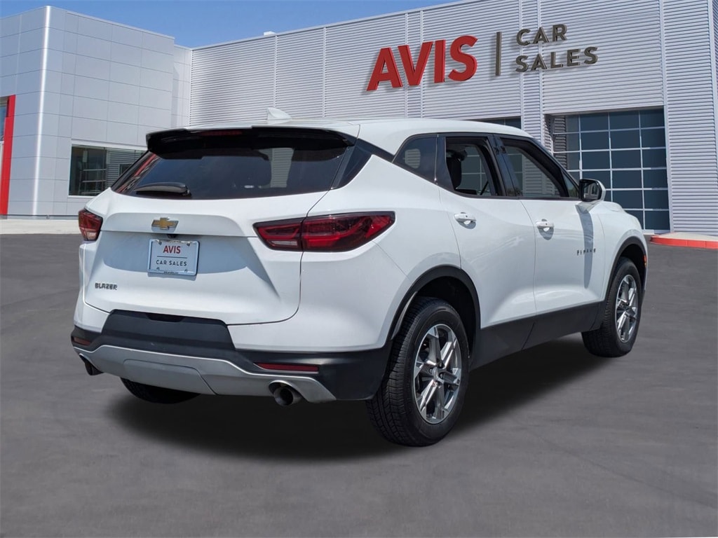 Thumbnail: 2023 Chevrolet Blazer - 6
