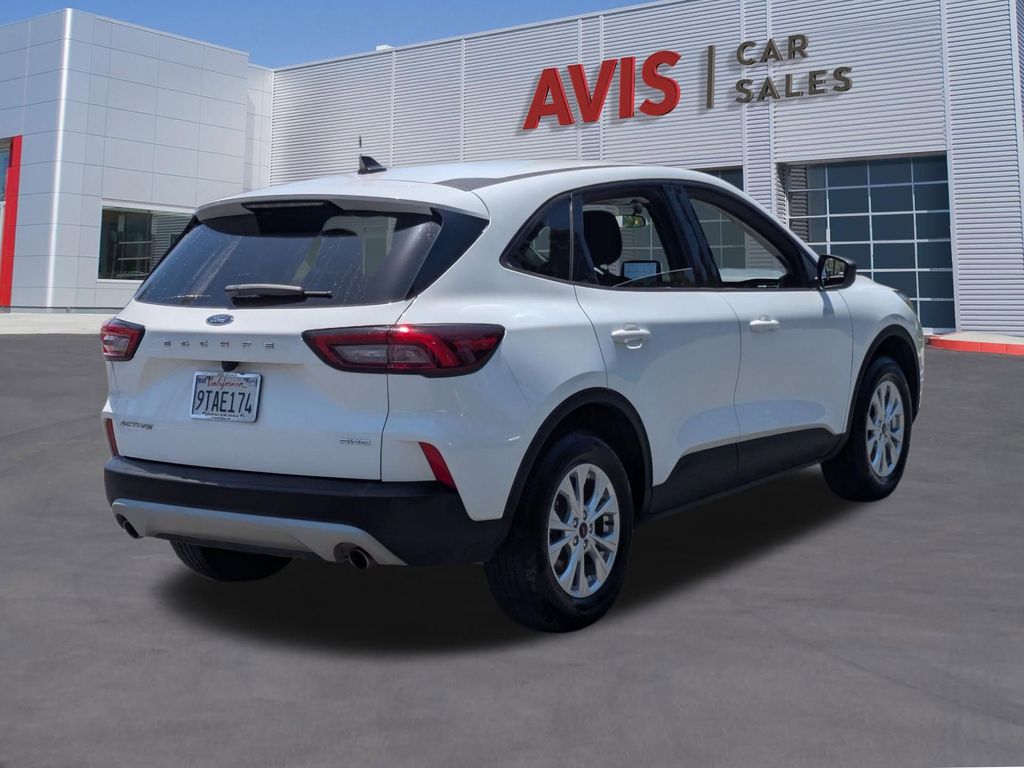 Thumbnail: 2025 Ford Escape - 6