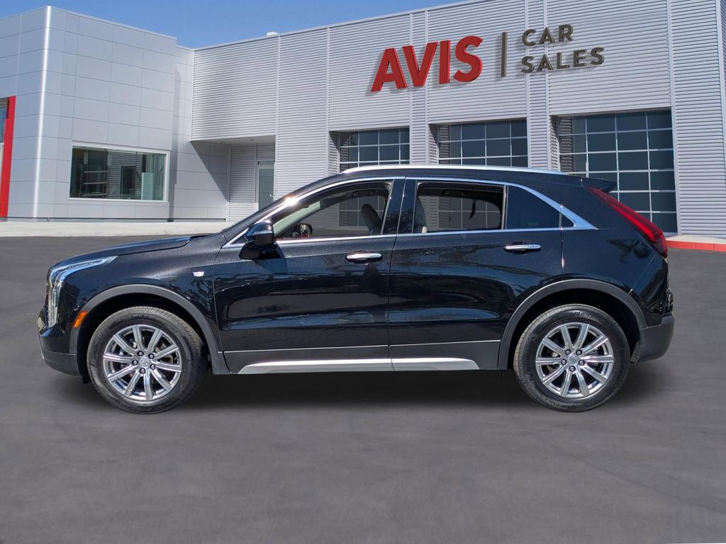 Thumbnail: 2023 Cadillac XT4 - 10