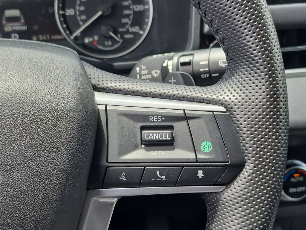 Thumbnail: 2025 Mitsubishi Outlander - 22