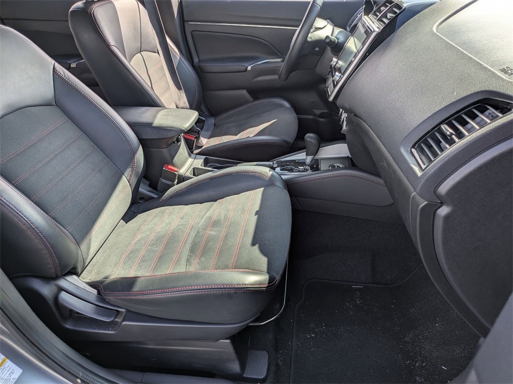 Thumbnail: 2024 Mitsubishi Outlander Sport - 28