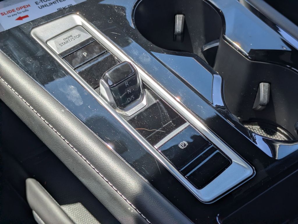 Thumbnail: 2025 Volkswagen Atlas - 24