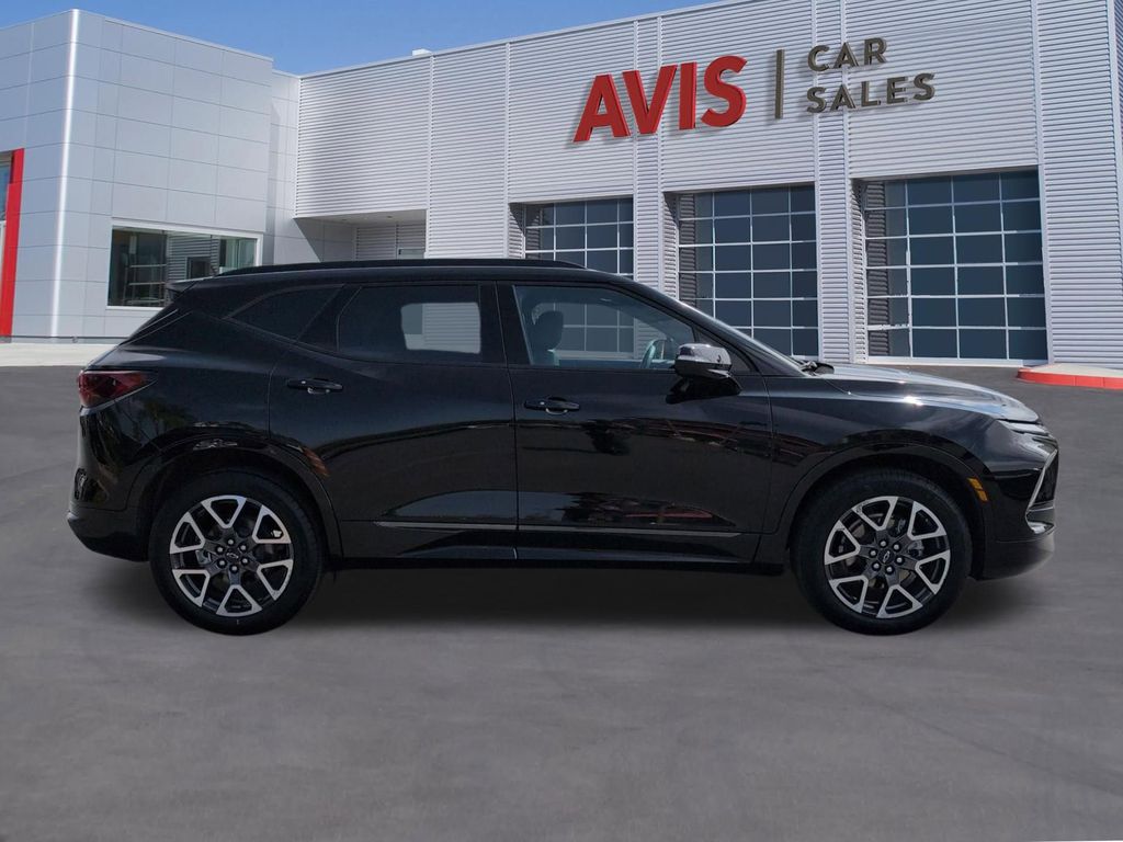 Thumbnail: 2025 Chevrolet Blazer - 5