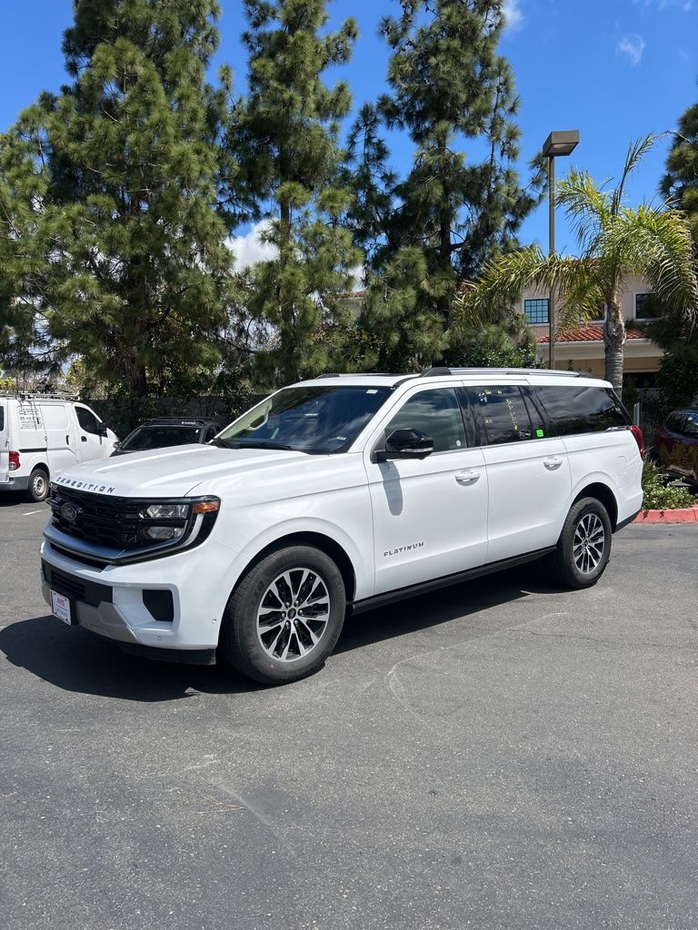 2025 Ford Expedition's photo