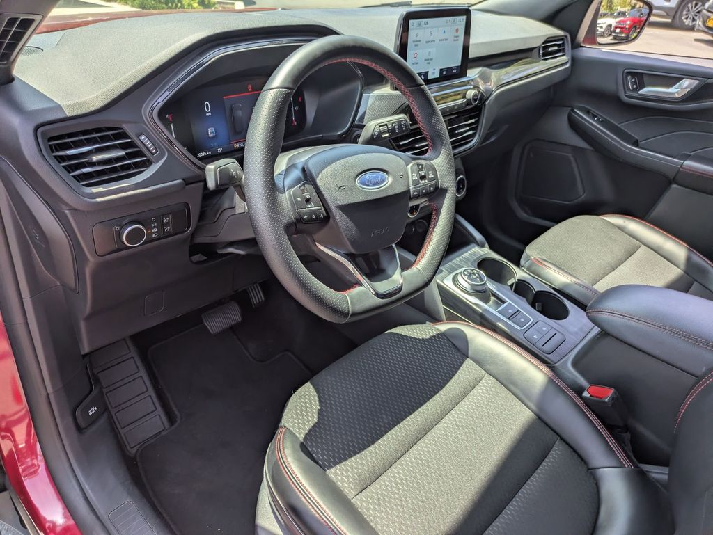 Thumbnail: 2025 Ford Escape - 17