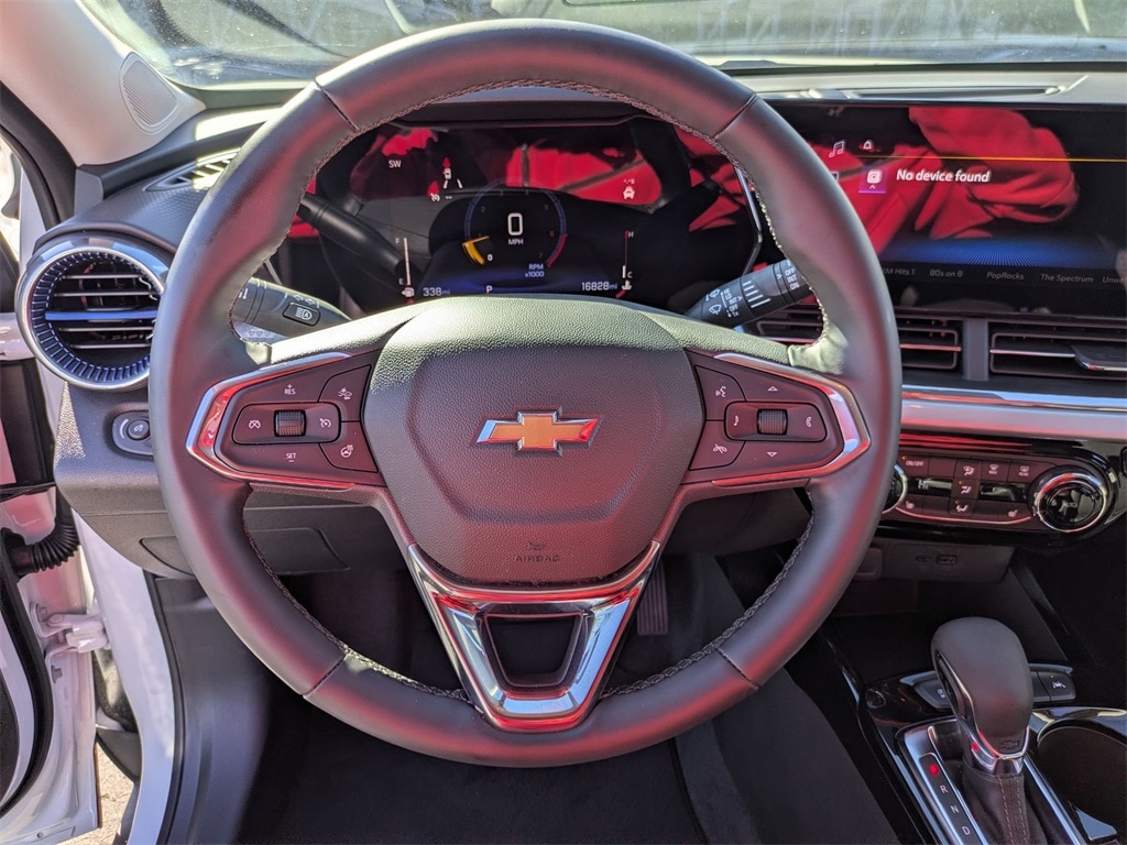 Thumbnail: 2025 Chevrolet Trax - 18