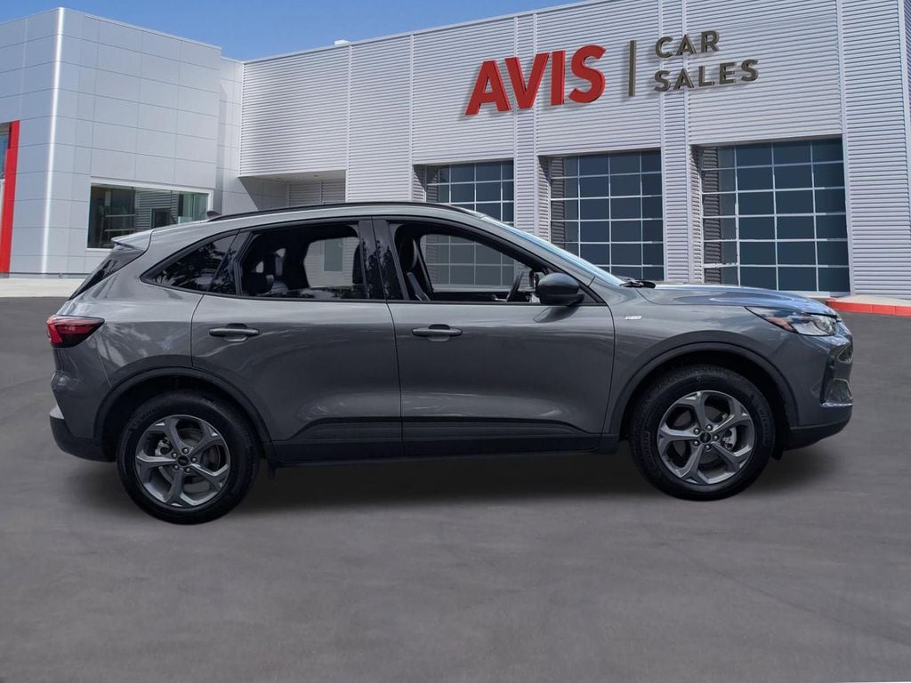 Thumbnail: 2025 Ford Escape - 5